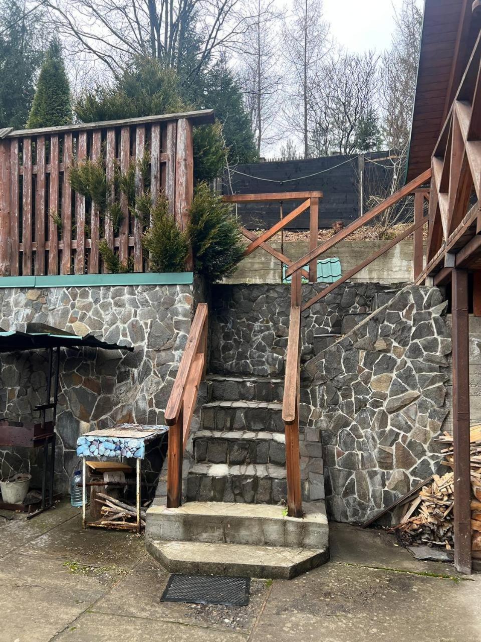 Hostel Farmstead Lisova Mizhhirya  Exterior foto